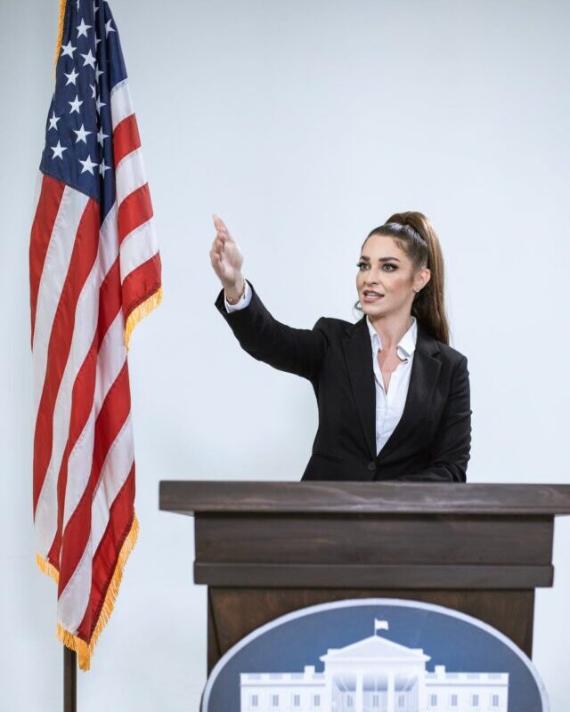 Top 10 Motivational Speakers In The World